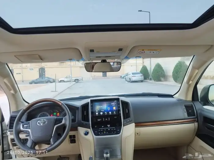 للبيع لاندكروزر 2016 وكاله شرط من الصدام الى الصدام 11