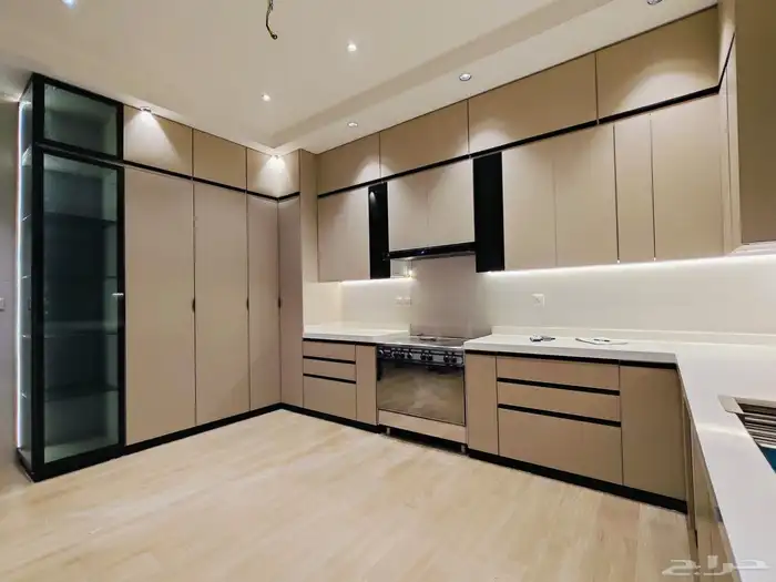 التطوير لتفصيل المطابخ والشبابيك 0