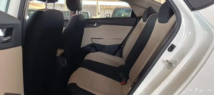 Hyundai accent standard 2023 5