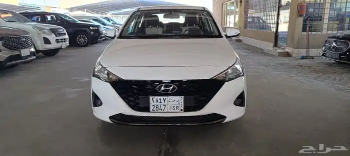 Hyundai accent standard 2023 2