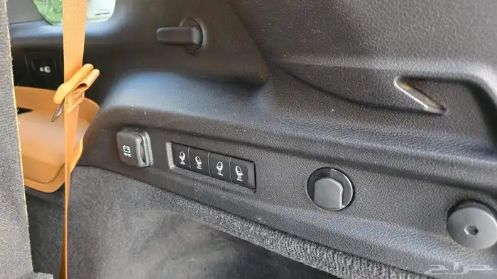 جيب جراند شروكي ساميت 2021 ضمان و صيانة مجانية 43