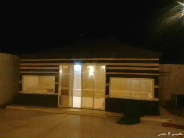 بيع شعر ملكي 8 5للبيع مع الكنب المراكي نضيف ع السوم 0