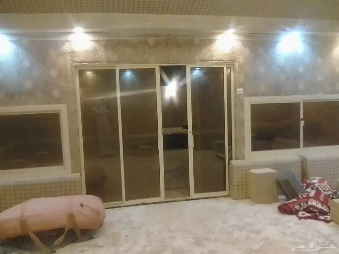 بيع شعر ملكي 8 5للبيع مع الكنب المراكي نضيف ع السوم 2