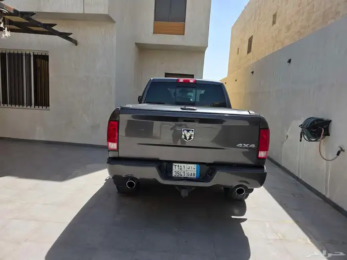 2018 دودج رام 1500 للبيع او البدل بجيب 7 راكب 3