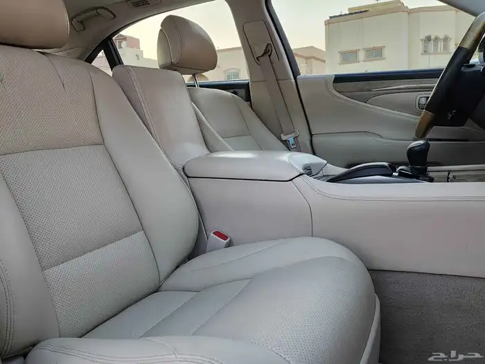 لكزس LS460 2013 ( بحالة ممتازة ) 16