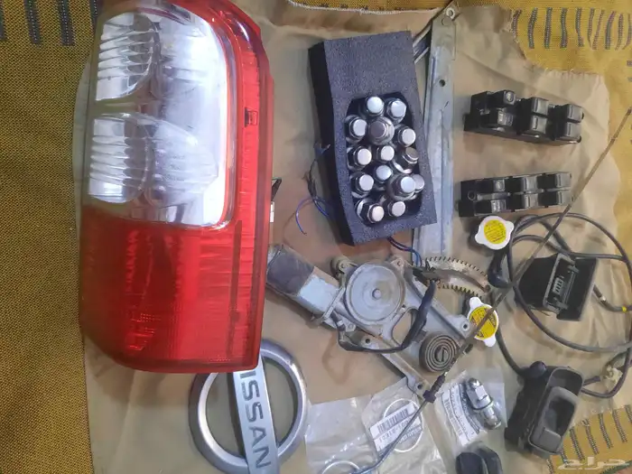 قطع غيار نيسان بترول موديل 2003 فتك مستعمله نظيفه وجديده اصل 1