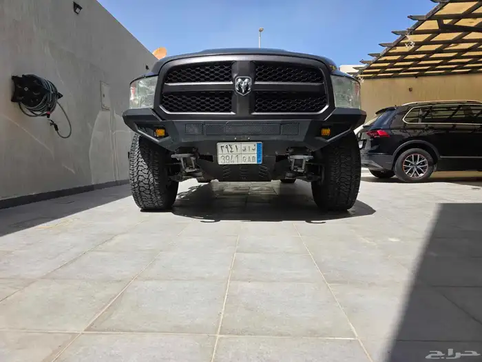 2018 دودج رام 1500 للبيع او البدل بجيب 7 راكب 1