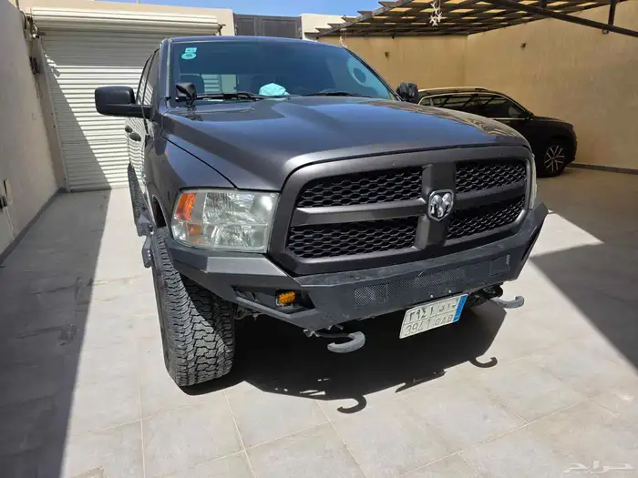 2018 دودج رام 1500 للبيع او البدل بجيب 7 راكب 0