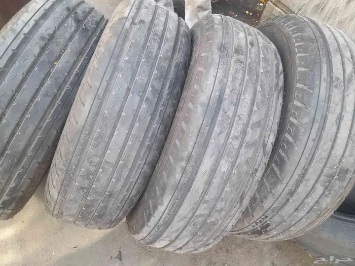 كفرات ريدنز مقاس 16 نضيفه مره خاليه من العيوب تاريخ نهايت 23 4