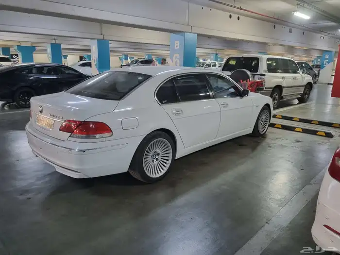 بي ام دبليو الفئة 730 2007 1