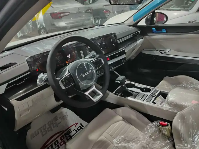 كيا K5. ستاندر مطور بانوراما موديل 2025 اوتو ون 15