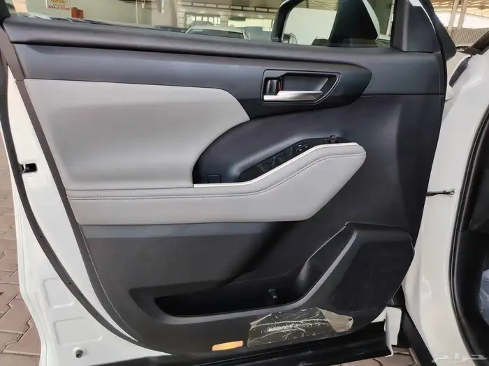 تايوتا هيلندر 2021 17