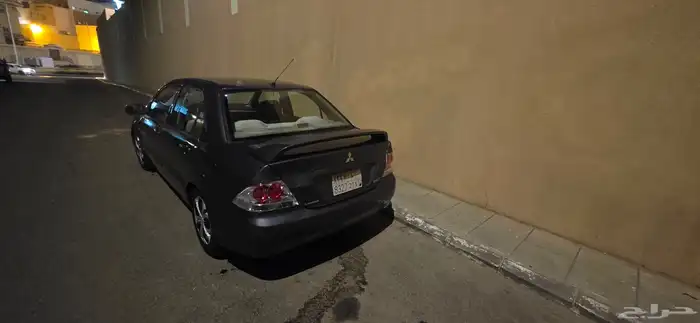 ميتسوبيشي لانسر مانيوال موديل 2008 للبيع 2