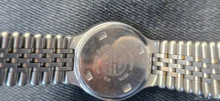 للبيع ساعة سويسري صغير 4