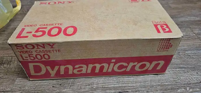 لهواة التراث شرايط بيتاماكس وVHS 0