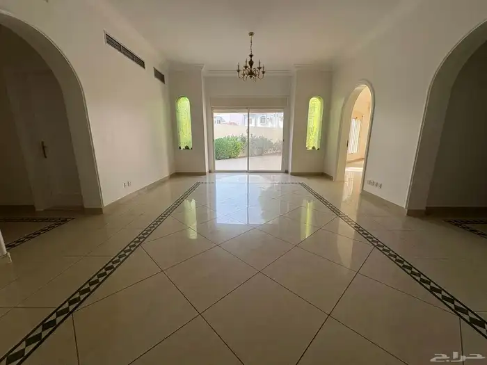 فيلا للايجار - حي الفيصلية 6