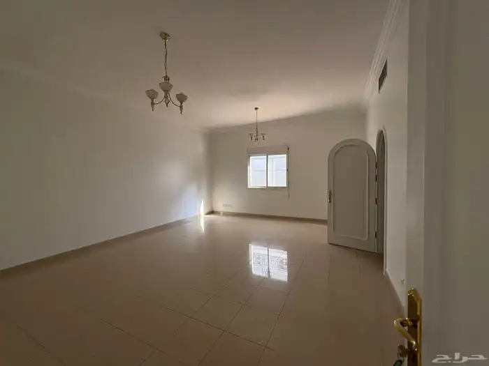 فيلا للايجار - حي الفيصلية 17