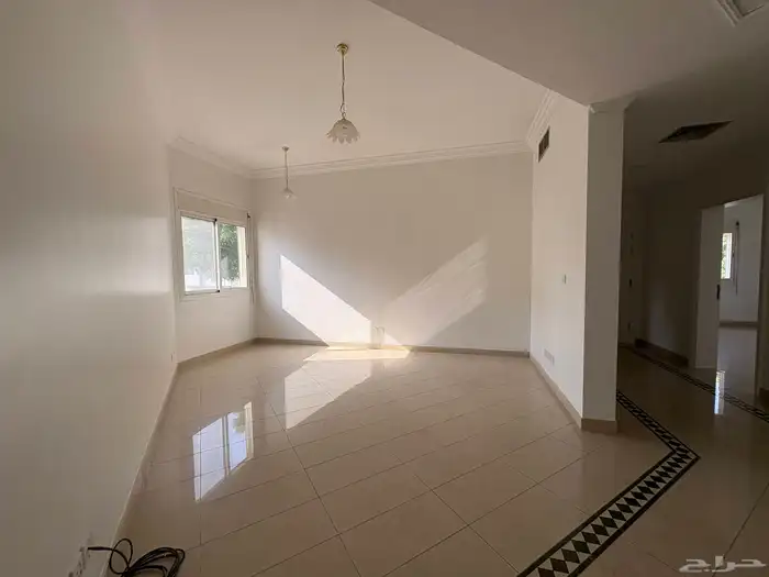 فيلا للايجار - حي الفيصلية 21