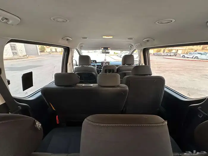 للبيع ستاريا 2023 السعر 74 9