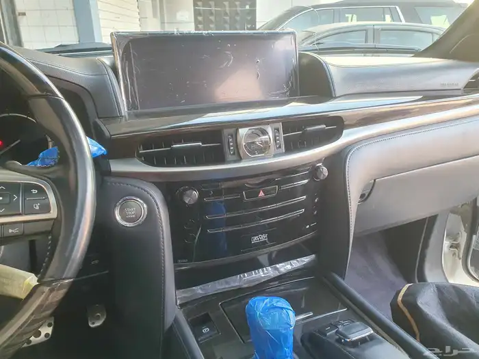 لكزس مخزن 2018 2