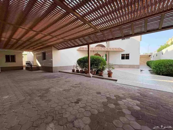 فيلا للايجار - حي الفيصلية 1