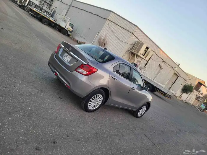 زوزكي ديزاير 1