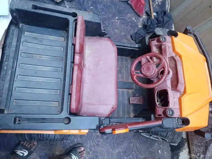 سياره اطفال كبيره مستخدمه ونظيفه استعمال شهرين فقط للبيع 1