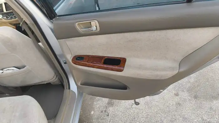 كامري 2003 للبيع لتواصل وتساب 11