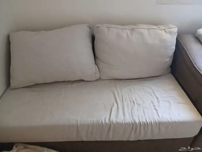 كنب و مكيف شباك 2