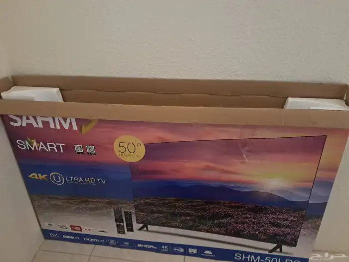 تلفزيون سمارت 4K LED android 13 السعر 700 ريال مع الطاولة 2
