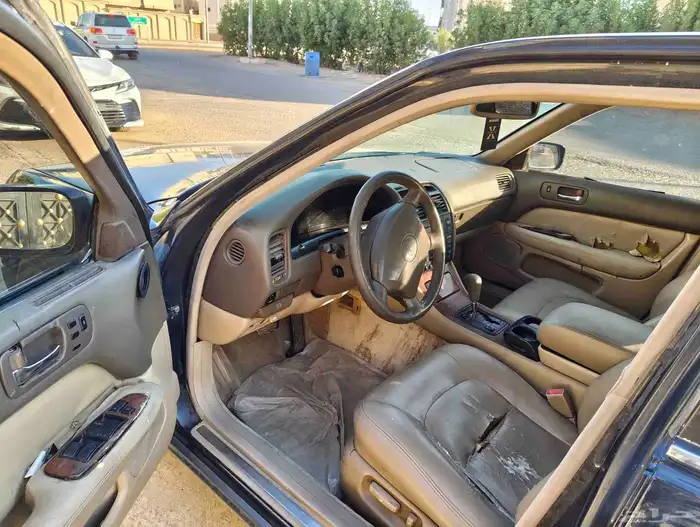 لكزس LS400 6