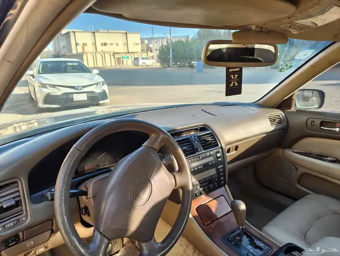 لكزس LS400 5