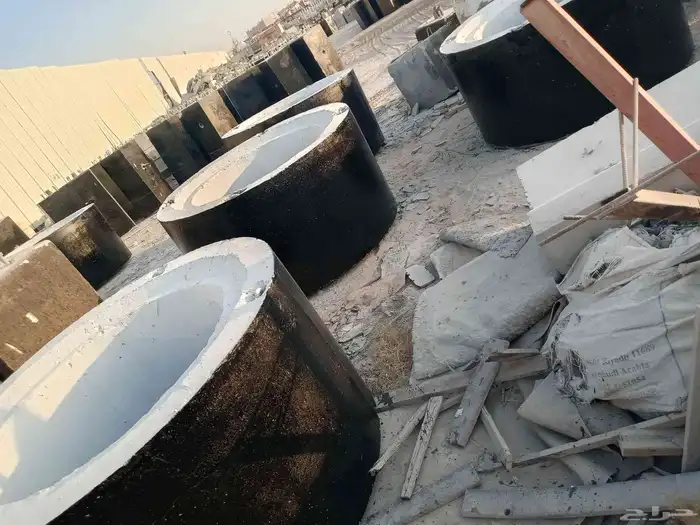 يسعدنا ان نتقدم لكم أعمالنا اعمال خرسانية لأعمال الطرق وتجمي 2