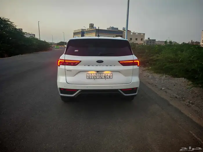 فورد تيريتوري 2024 4