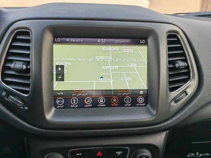 جيب كومباس 2019 تريل هوك 18