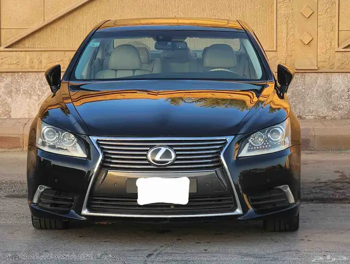 لكزس LS460 2013 ( بحالة ممتازة ) 0