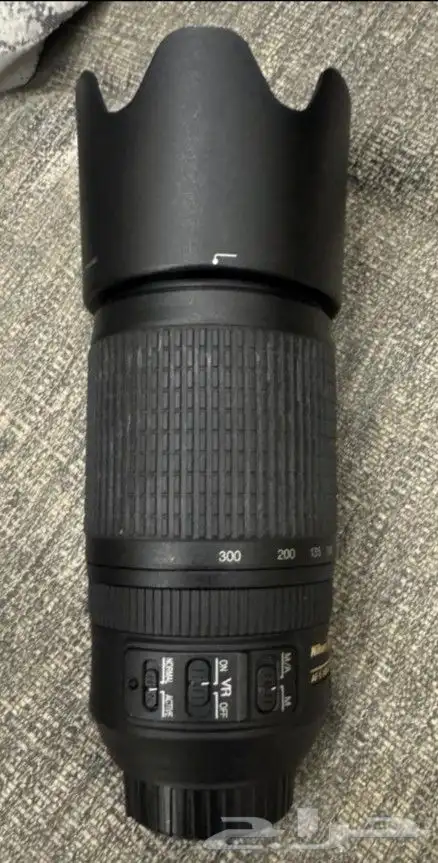 عدسة نيكون 70-300 مع مانع اهتزاز 3