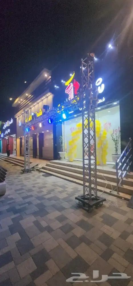 افتتاح محلات تجهيز تاجير شاشات بالمتر 6