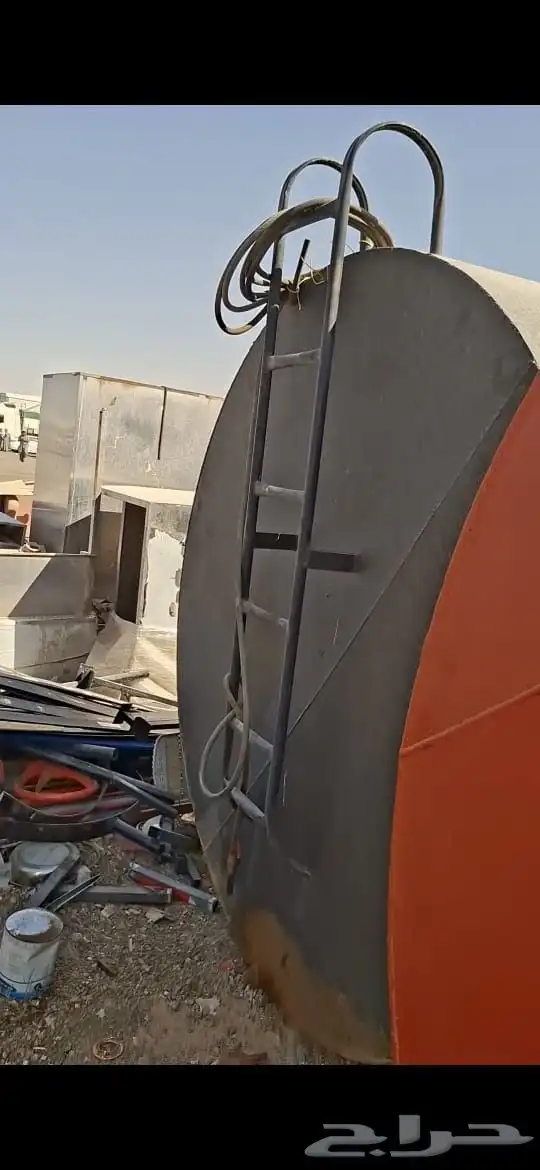 خزانات 20 000 لتر للبيع مستعمل نظيف 2