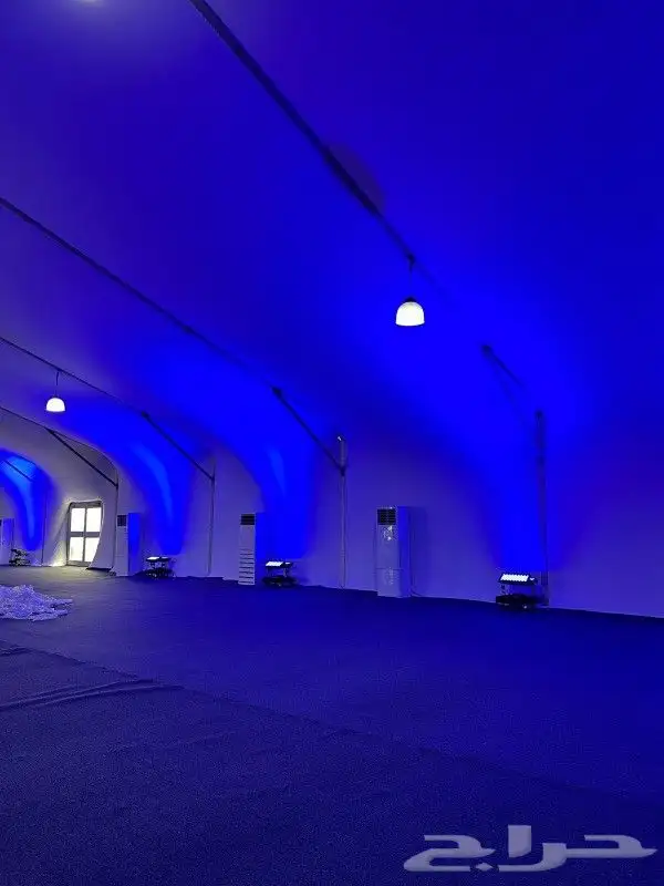 افتتاح محلات تجهيز تاجير شاشات بالمتر 1