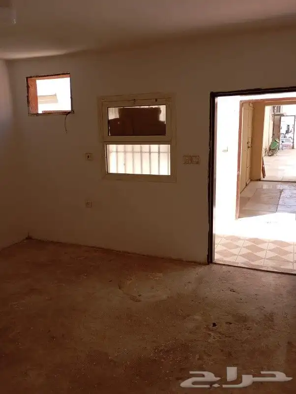 غرف للايجار في حي الرمال 5