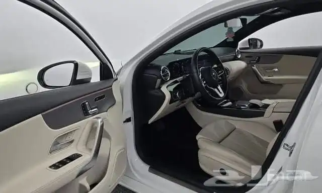 مرسيدس بنز E220 موديل 2023 استيراد كوريا 13