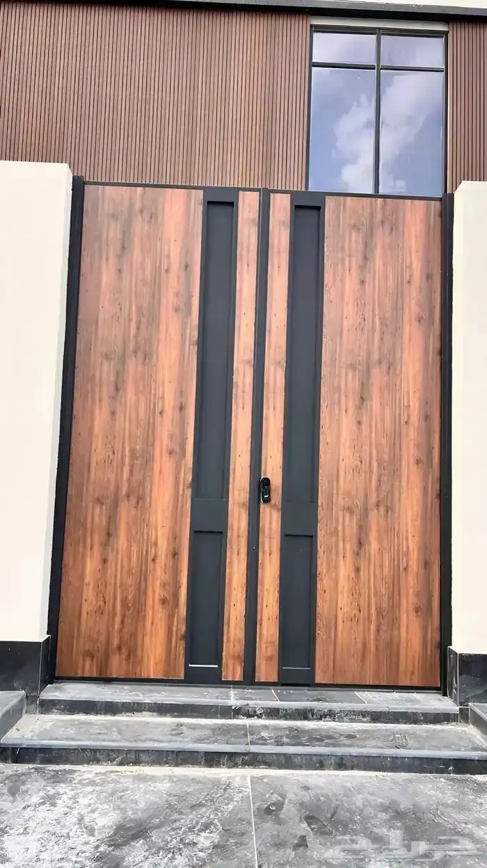 ابواب كلادينج وحديد مشغول وجميع انواع الحديد 0