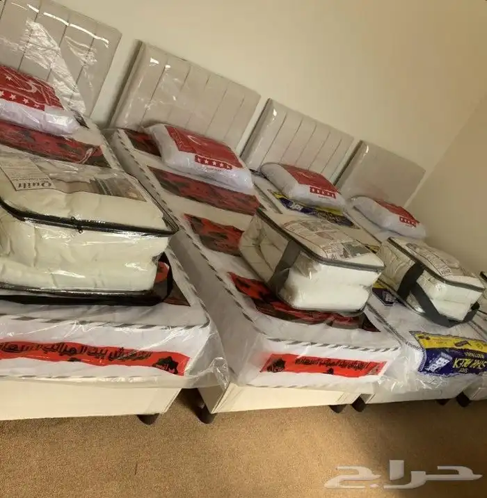 سرير دورين ومفراد ومراتب وبطانيات دولايب خشب وحديد 32