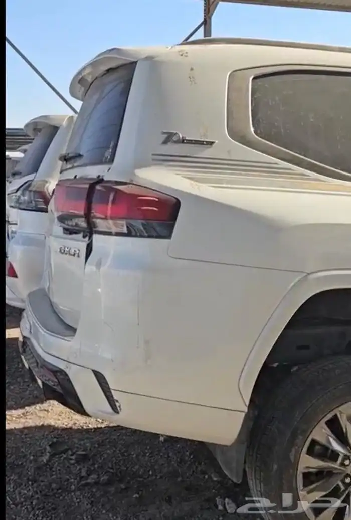 يوجد لدينا جميع انواع قطع غيار السيارات المستخدمه تشليح 1