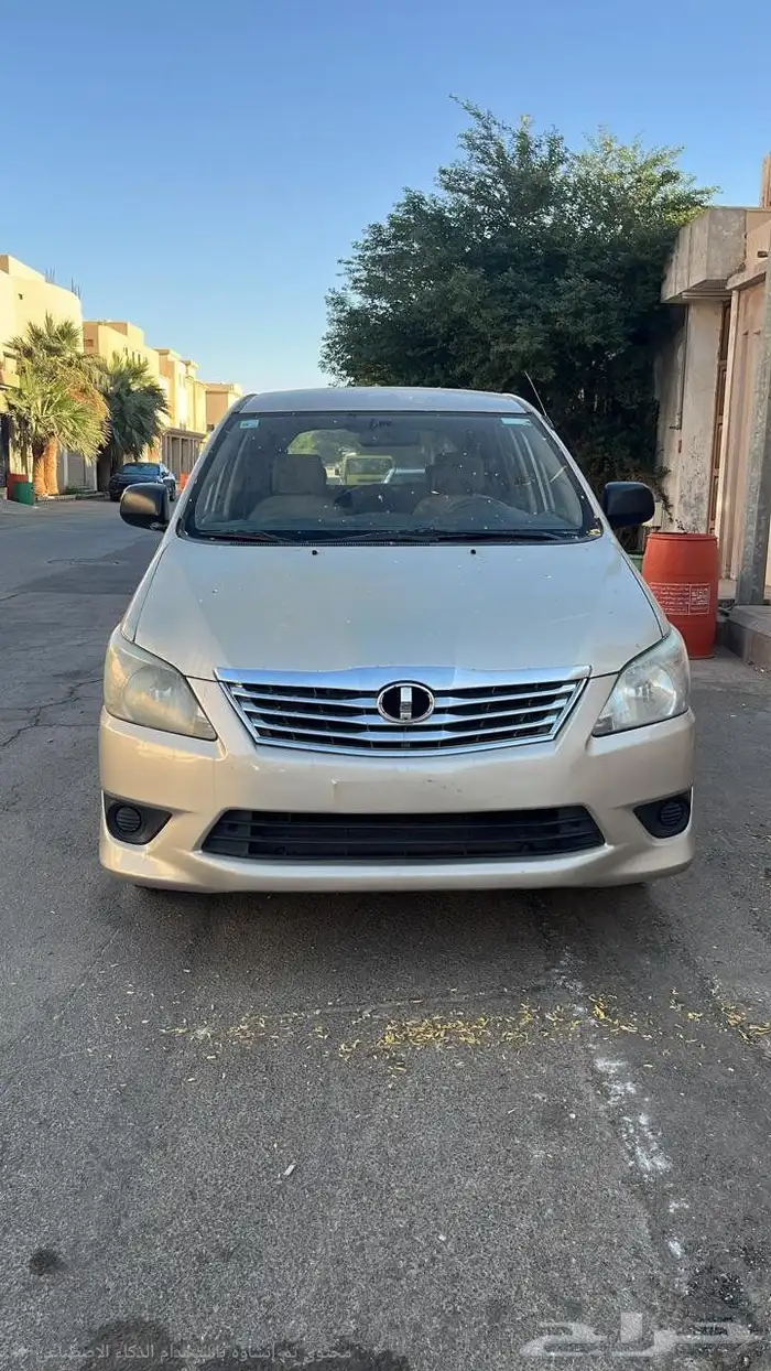 للبيع انوفا فاغن 2013 1