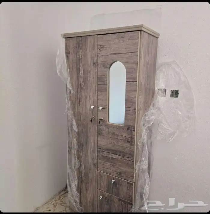 سرير دورين ومفراد ومراتب وبطانيات دولايب خشب وحديد 25