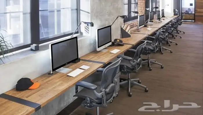 تصميم وتنفيذ مكاتب و ورك استيشن 20