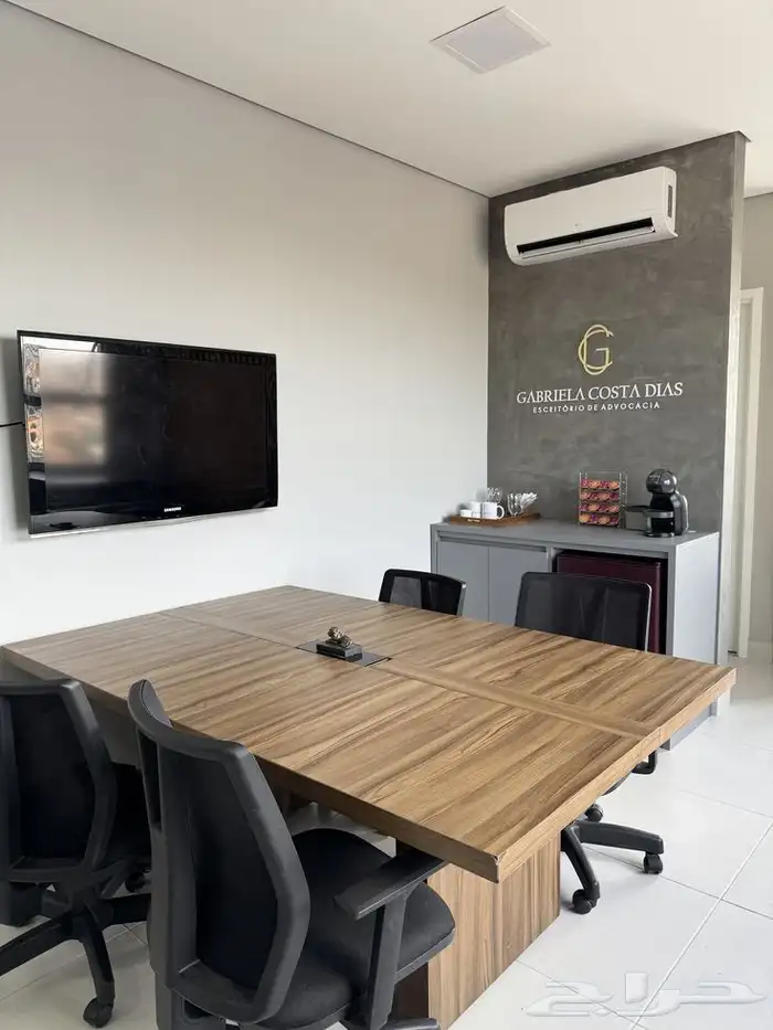 تصميم وتنفيذ مكاتب و ورك استيشن 12