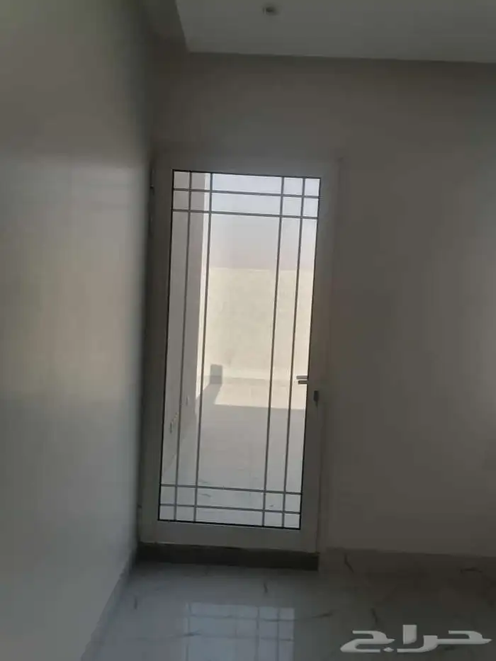 زجاج المنيوم 0